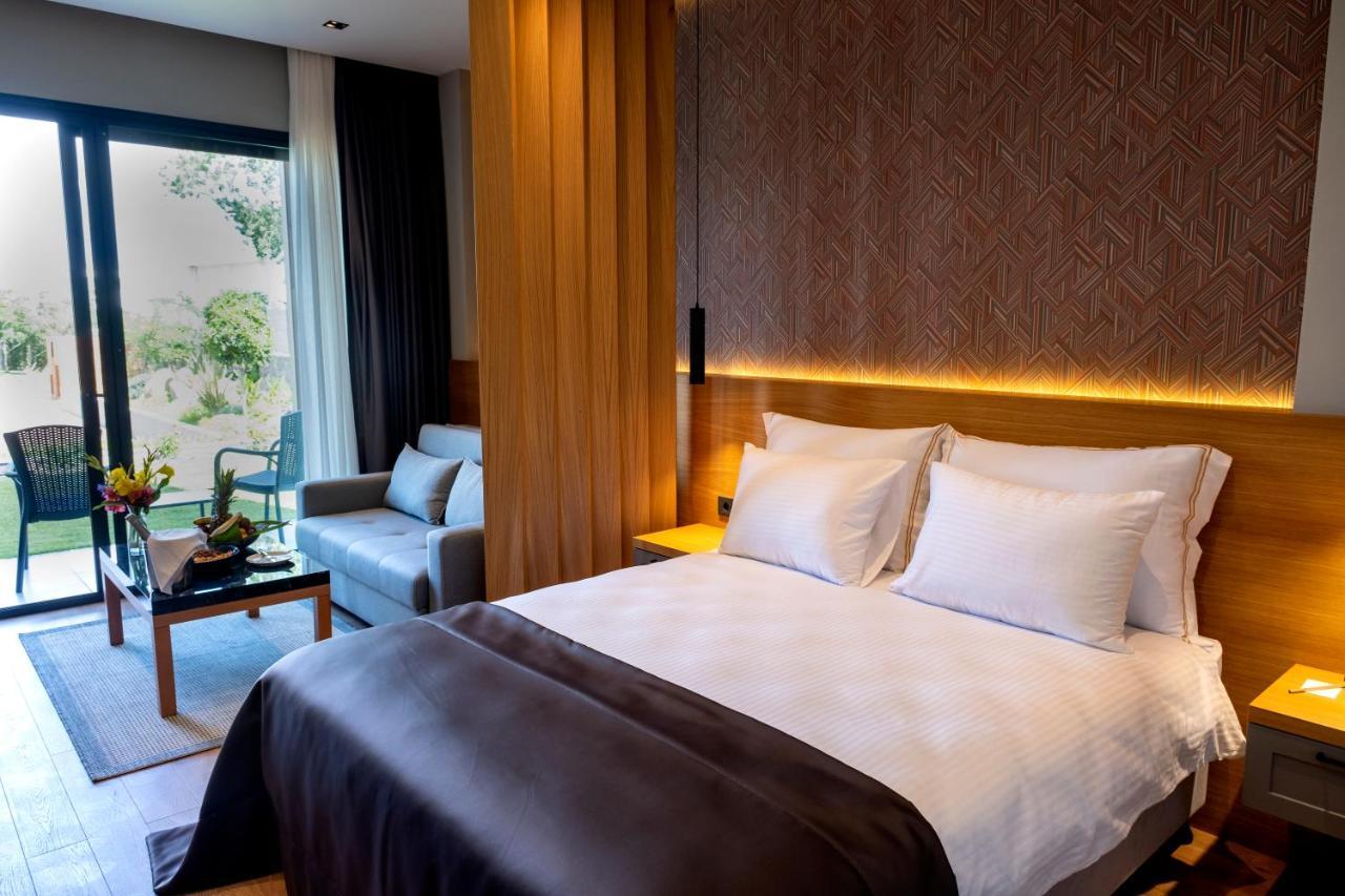 Celeste Bella Luxury Hotel & Spa オータキャンツ エクステリア 写真
