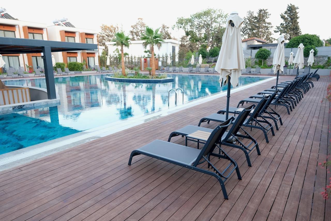 Celeste Bella Luxury Hotel & Spa オータキャンツ エクステリア 写真