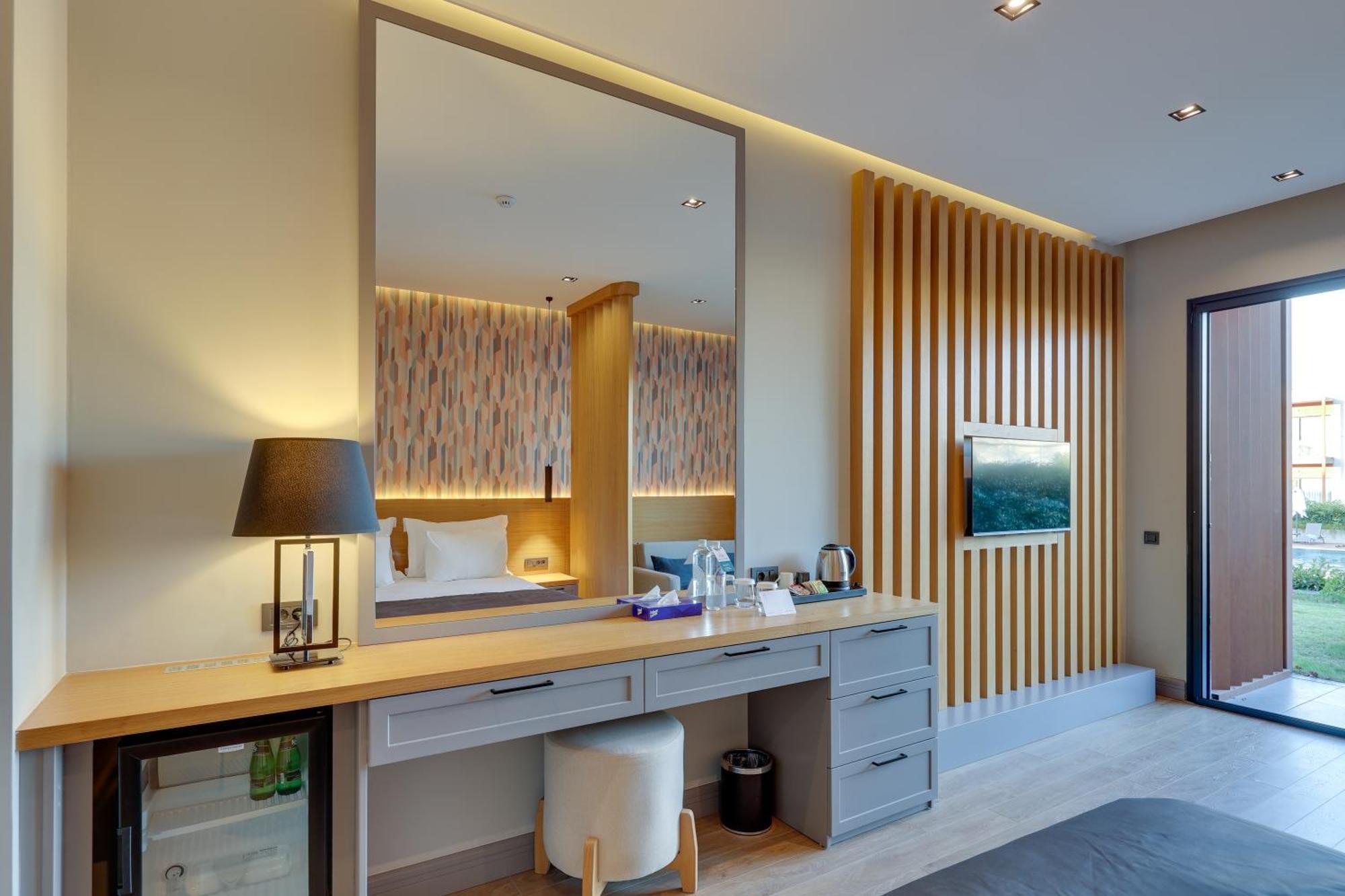 Celeste Bella Luxury Hotel & Spa オータキャンツ エクステリア 写真
